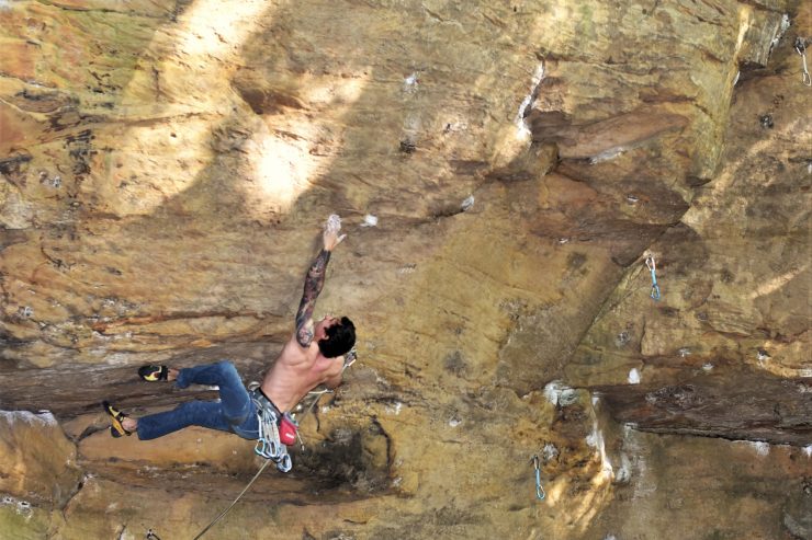 Sportklettern / (K)ein Ende der Fahnenstange: Jay Hoffmann klettert als erster Luxemburger Nikita in Berdorf