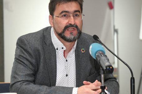 Der Ombudsmann f&uuml;r Kinder und Jugendliche, Charel Schmit, bem&auml;ngelt, dass man in der Pandemie gegen&uuml;ber jungen Menschen kaum Zugest&auml;ndnisse gemacht habe