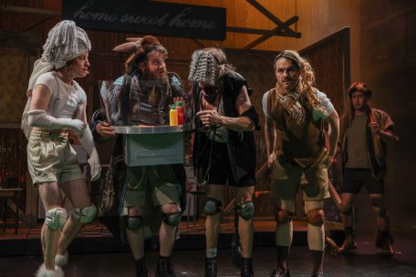 Comme s&rsquo;ils &eacute;taient au casting pour un clip du groupe Band of Horses: le gang de chevaux auquel Mocca (Dominik Raneburger) voudrait tant appartenir