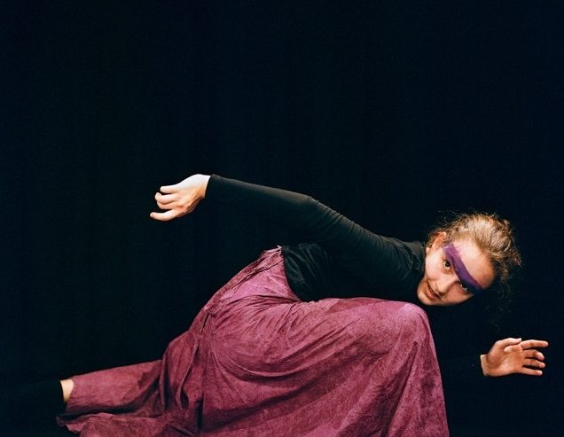 Schülerartikel / Wir Überlebenskünstler – ein künstlerisches Projekt: Gespräch mit Regisseurin Martina Roth 