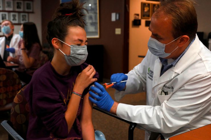 Coronavirus / EU-Arzneibehörde EMA gibt Biontech-Impfstoff ab 12 Jahren frei