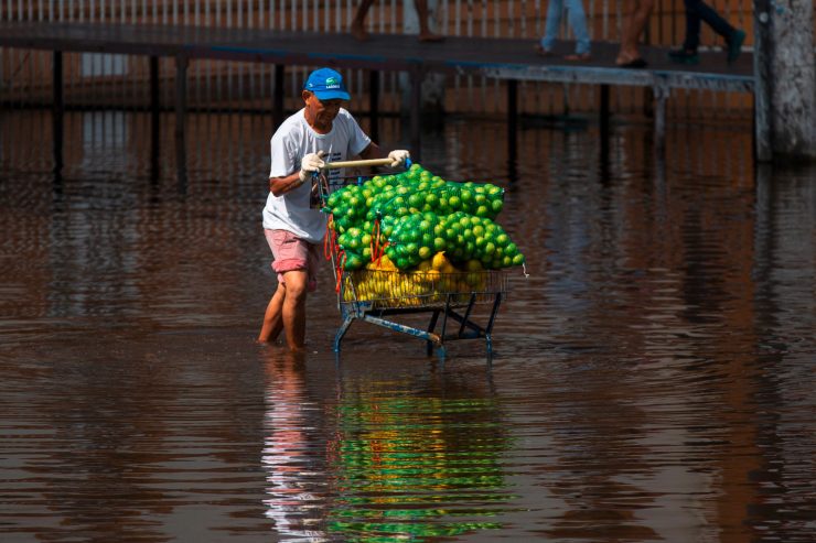 Umwelt / Rekord-Hochwasser in Brasilien: Hunderttausende Menschen betroffen