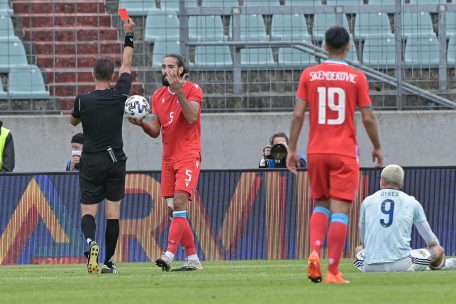 Einzelkritik / Ein Platzverweis mit Folgen