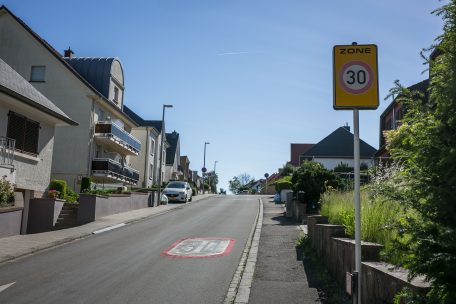 In der Cit&eacute; des Aulnes in Sanem ist die 30-er-Zone fertig. Die Stra&szlig;e vor der Schule in Ehleringen folgt als N&auml;chstes.