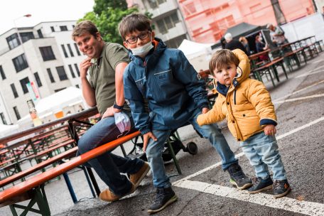 Jung und Alt lie&szlig;en es sich in R&uuml;melingen gut gehen