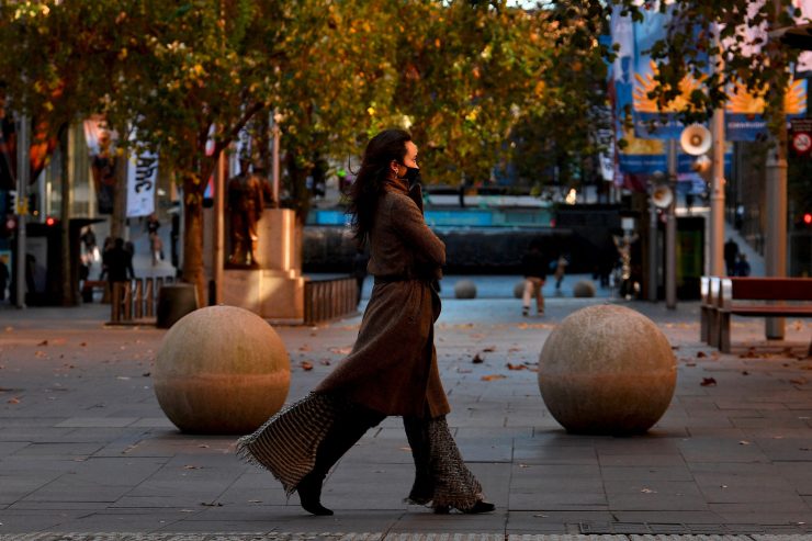 Delta-Mutation / Schwieriger Wettlauf gegen Variante