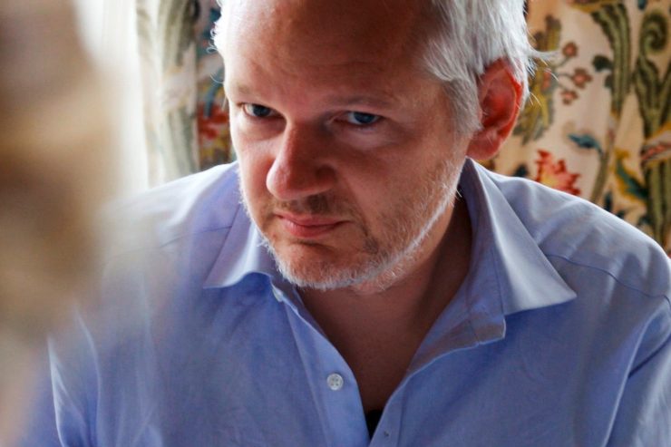 Kopf des Tages / Leben im Fadenkreuz der Justiz: Wikileaks-Gründer Assange wird 50