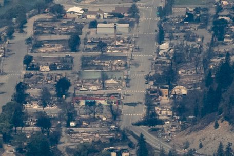 Kanada / Feuer nach Hitzewelle – Ortschaft fast ganz abgebrannt