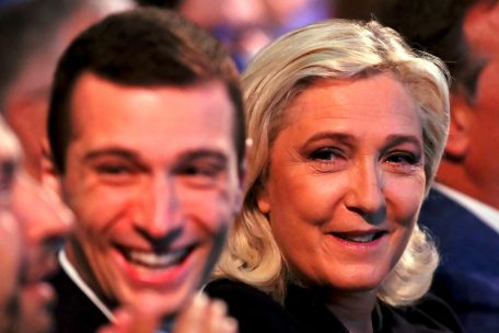 France / Réélue à la tête du RN, Marine Le Pen exclut tout „retour au Front national“