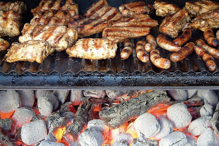 Genuss in der Freilandküche / So kommt Grillspaß im Campingurlaub auf