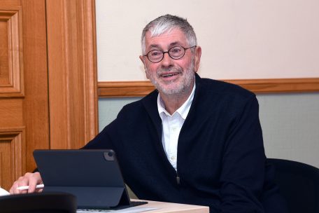 De Claude Schmit hofft, datt sech och an deenen n&auml;chste 25 Joer nach n&auml;ischt un der h&eacute;ijer Qualit&eacute;it vun der FAL-Aarbecht &auml;nnert