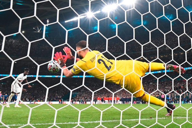 Euro 2020 / It’s coming to Rome: Italien besiegt England im Elfmeterschießen