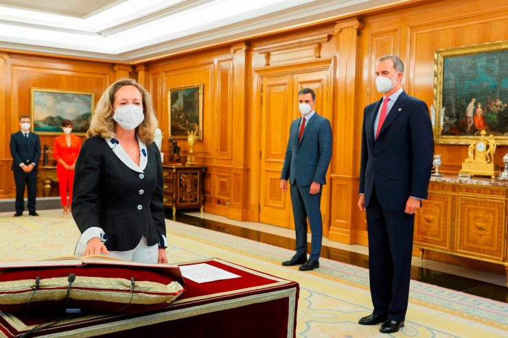 Spanien / Premier Pedro Sánchez präsentiert das weiblichste Kabinett Europas