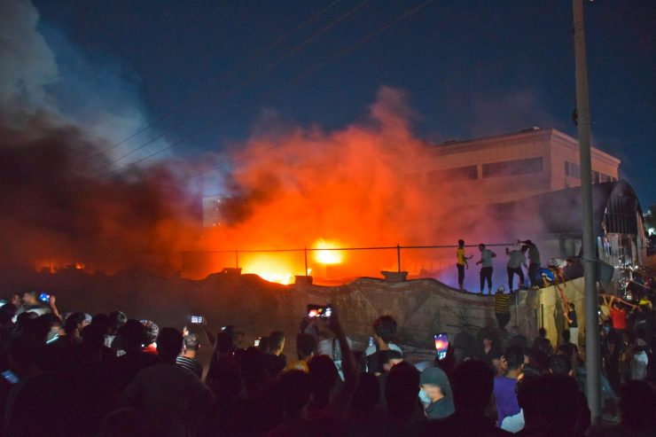 Mindestens 64 Tote / Trauer und Wut nach verheerendem Brand in südirakischem Krankenhaus