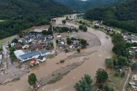 Hochwasser / Mindestens 42 Tote im Westen Deutschlands