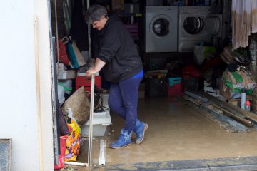 Hochwasser / Vollgelaufene Keller nach Starkregen: Was können Betroffene tun?
