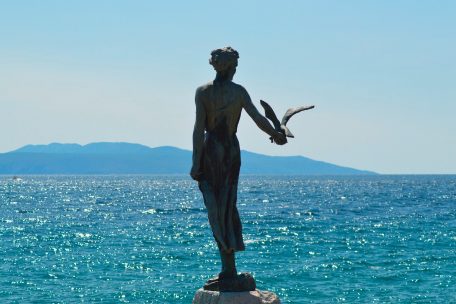 Kroatien / Delta-Schatten über der Adria: Auch Kroatien bangt zum Auftakt der Sommersaison