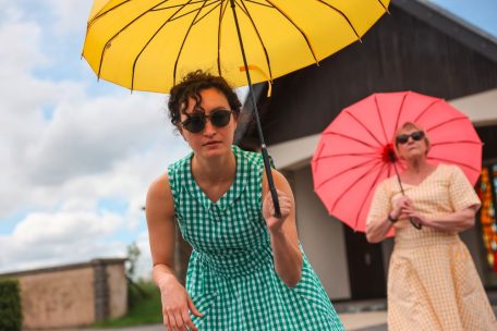 „MammOmmaM“ / (Un-)gehört und unerhört: Theater-Performance erzählt Geschichten über das Muttersein