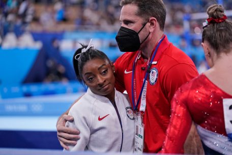 Olympia / Biles zieht die Notbremse: „Auf meine mentale Gesundheit fokussieren“