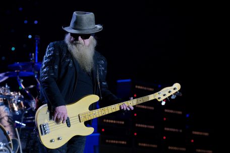 „Ein wahrer Rocker“ / ZZ Top-Bassist Dusty Hill mit 72 gestorben