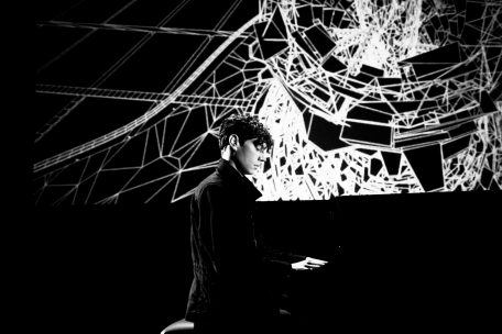 Konzert / Zwischen zwei Welten