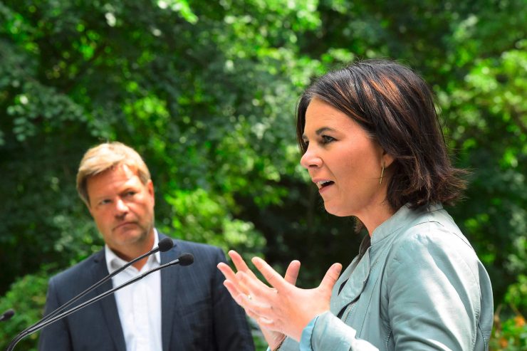 Deutschland / Die Grünen wollen ein Klimaschutz-Sofortprogramm – mit Ministerium