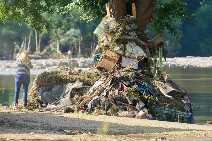 Deutschland / Staatsanwaltschaft prüft nach Flutkatastrophe Ermittlungsverfahren