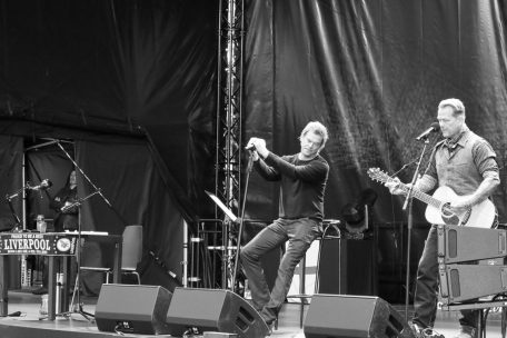 Unplugged / Punkrock-Legende Campino in Düdelingen – ein Hauch Tote Hosen weht durch Luxemburg