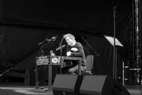 Die Passagen aus Campinos Schriftwerk &bdquo;Hope Street&ldquo; sorgen f&uuml;r viele Lacher