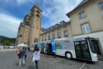 Corona / Erst Spritze, dann Party: Impfbus fährt bei Events in Luxemburg vor