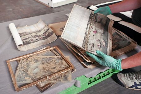 Kultur / Verschlammte Kunst: Wie Kulturgüter von der Ahr gerettet werden