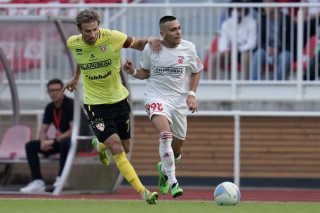 Mirza Mustafic (r.) geh&ouml;rt zu den acht Torsch&uuml;tzen der Escher