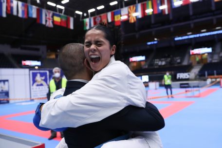 Karate / Kimberly Nelting: Das Goldmädchen schlägt zurück