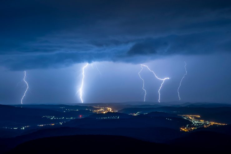 Großregion / Sturm sorgt für schwere Schäden in Saint-Avold