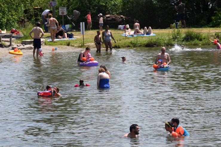 Blaualgen / Wasserwirtschaftsamt sperrt Baggerweiher in Remerschen