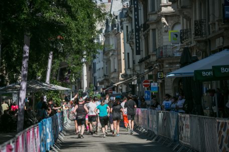 Trotz des neuen Parcours: Die L&auml;ufer durften einmal mehr die Anfeuerungsrufe in der Alzette-Stra&szlig;e genie&szlig;en