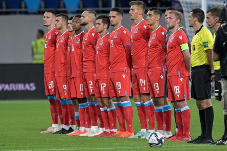 Analyse der Fußball-Länderspiele / Der zweite Anzug sitzt noch nicht