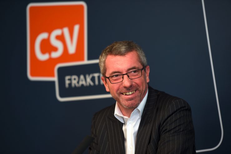 Editorial / Hoch zu Ross: Wie die CSV zum „Frëndeskrees“-Prozess trabt