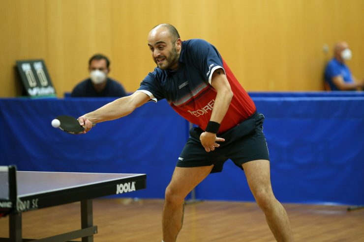 Tischtennis / 1. Spieltag der Audi League: Der Titelverteidiger rettet einen Punkt