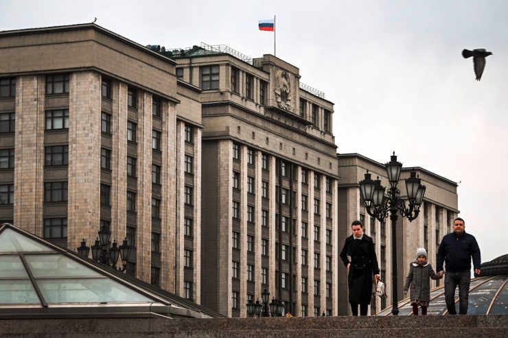 Russland / Nach der Parlamentswahl wird in der Duma eine neue Partei vertreten sein