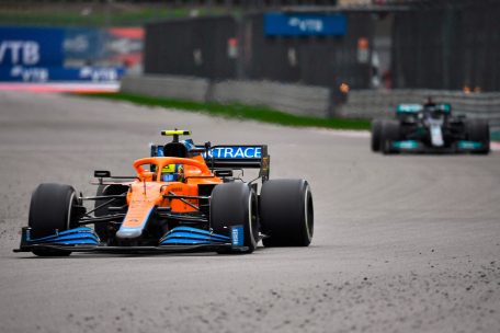 &nbsp;Lando Norris f&uuml;hrte das Rennen lange an, verzockte sich allerdings am Ende im Regen