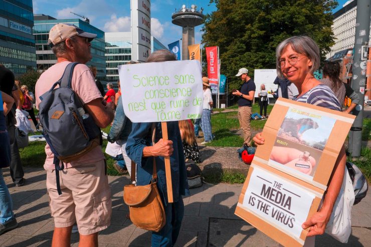 Enquête sur le profil socio-économique des anti-vaccins / La défiance des revenus modestes