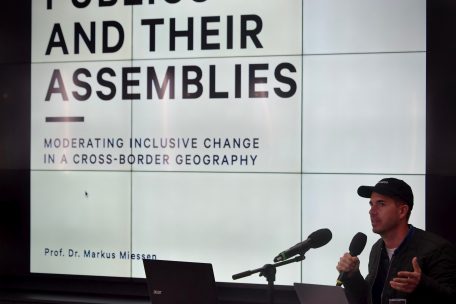 Erster öffentlicher Auftritt: Markus Miessen, Inhaber des Uni-Lehrstuhls für die Stadterneuerung Eschs