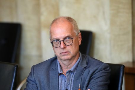 Zusammen mit hohen Beamten des Bildungsministeriums hat „Santé“-Direktor Jean-Claude Schmit die sanitären Maßnahmen für die „Rentrée“ validiert