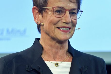 Dr. Elisabeth Aust-Claus bem&uuml;ht sich darum, neuropsychologisches Wissen &uuml;ber ADS und andere Lernst&ouml;rungen transparent zu machen 