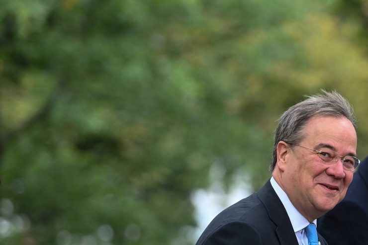 Deutschland / Lassen die Grünen Laschet fallen?