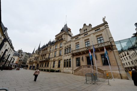 Infoveranstaltung / Luxemburgs neue Verfassung stellt sich dem Volk: Abgeordnete präsentieren Änderungen