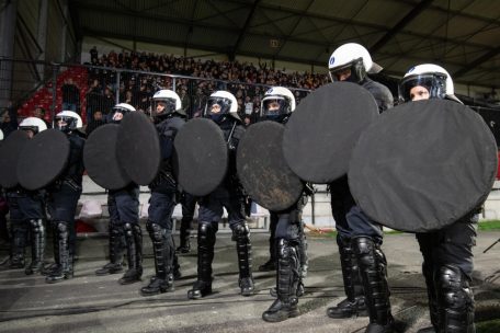 In der Regel machen B&uuml;rger nur in Notf&auml;llen Bekanntschaft mit der Polizei. Ziel einer b&uuml;rgernahen Polizeiarbeit ist es jedoch, einen st&auml;ndigen Dialog aufzubauen und das Bild des repressiven Machtorgans abzuschw&auml;chen.
