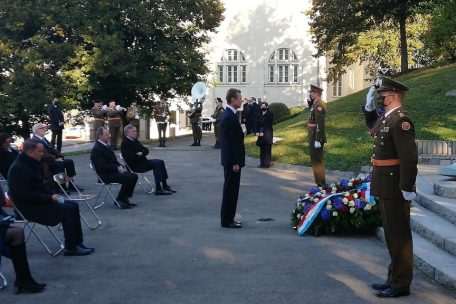Großherzog Henri bei der Zeremonie am „Kanounenhiwwel“