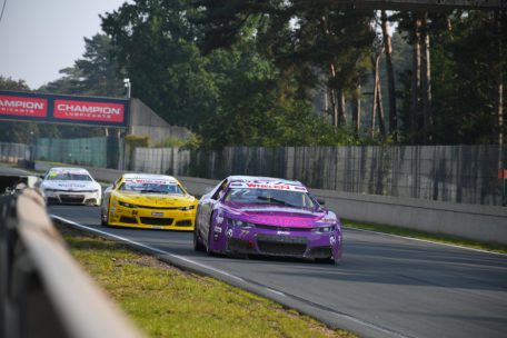 Gil Linster kämpft sich durchs Feld